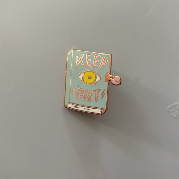 Tuesday Bassen “Keep Out” Diary enamel pin Mean Girls burn book - Picture 3 of 3